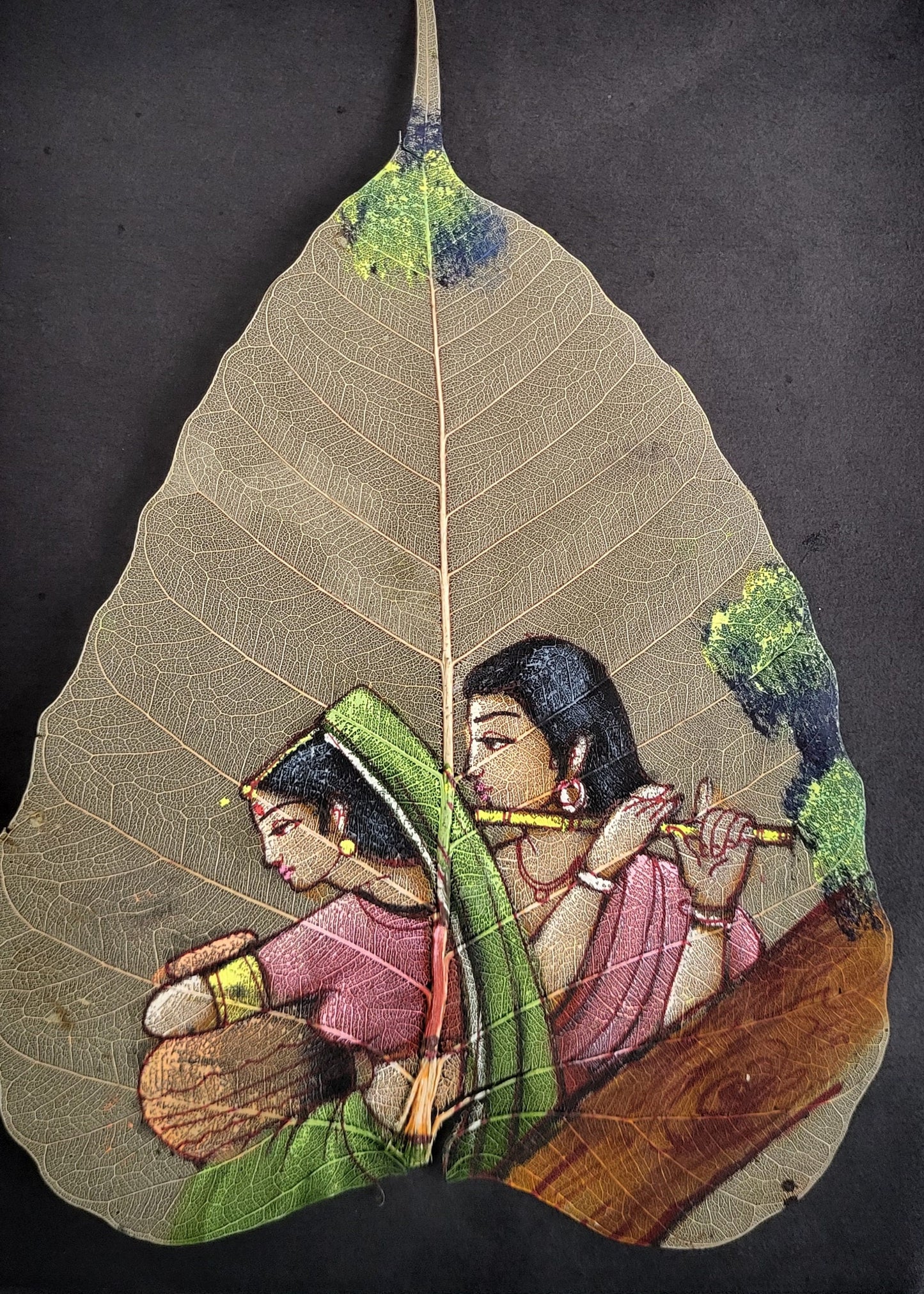 Eternal Dance of Love - Radha Krishna Ras Leela Painting-Pipal Leaf Art-Handmade Leaf Painting- Lord Krishna Painting (9*6.5 inch)(Unframed)